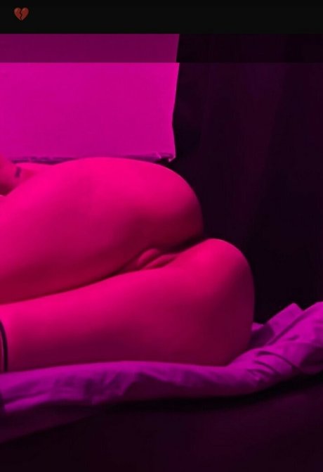 変態エボニーOnlyFans セクシー裸 画像