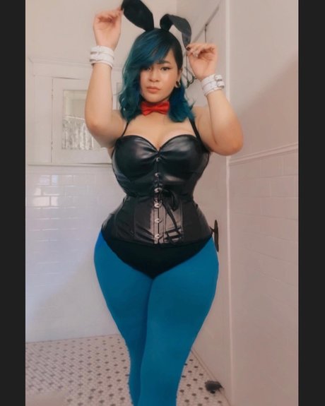 Honey Pai アダルトスター 写真