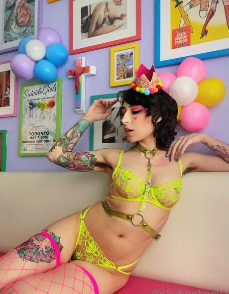 asmr ナース onlyfans 無料セクシー 写真