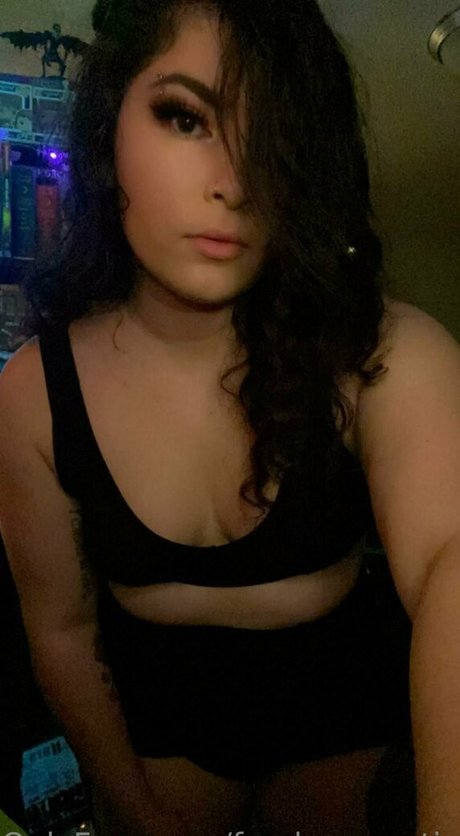 ブラック・ポーグ・オンリーファンズ ホットポルノ 写真