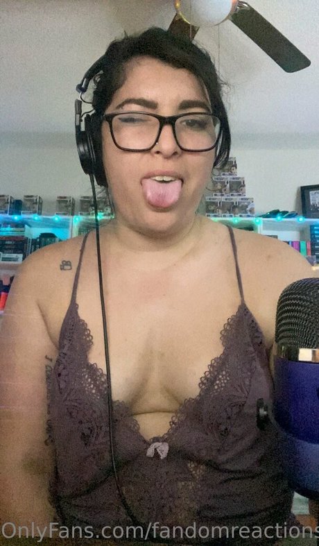 曲線美の黒檀OnlyFans 無料 写真