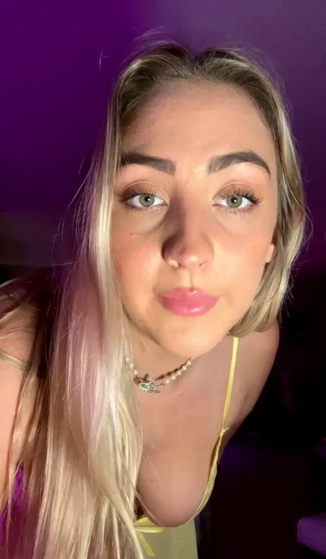 Olivia Nelson ホットなモデル アーカイブ