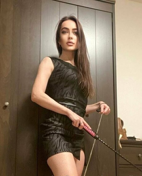 dommy nika セックスモデル 写真