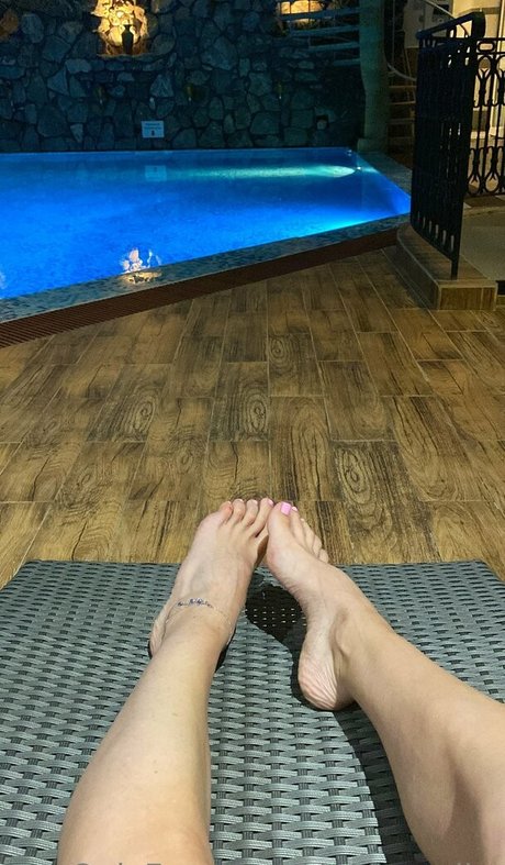 dommy nika アートスター 画像