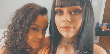 お金 OnlyFans ホットセクシー 写真