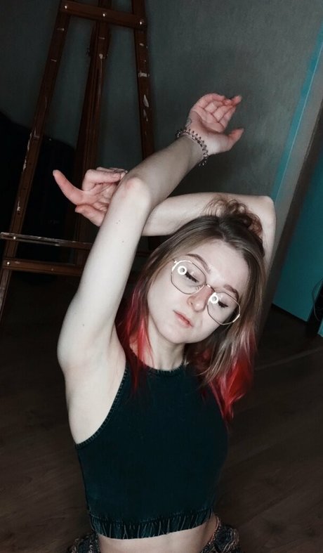 セクシーなブロンドのOnlyFans ポルノ 画像