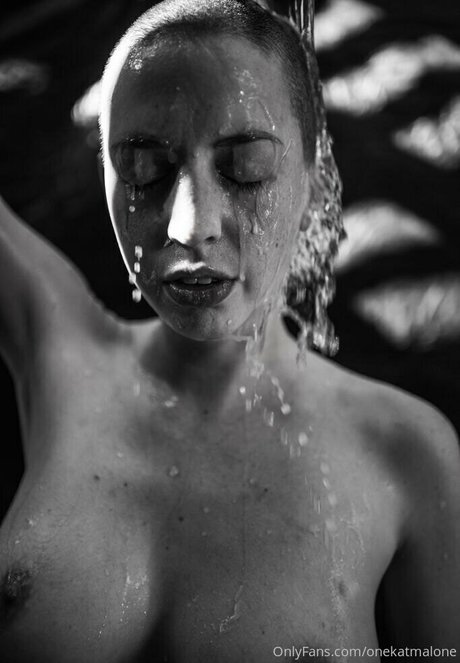 小人エボニーOnlyFans 無料セックス 写真