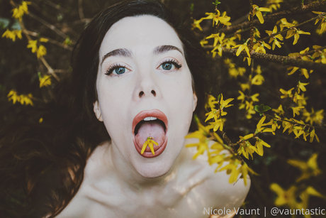 Nicole Vaunt 無料スター 画像