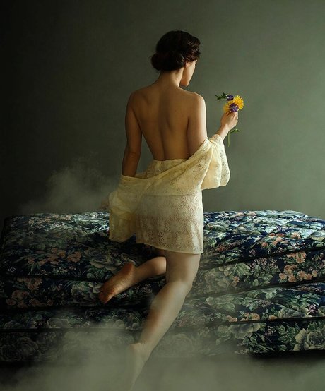 Nicole Vaunt かわいいモデル 写真