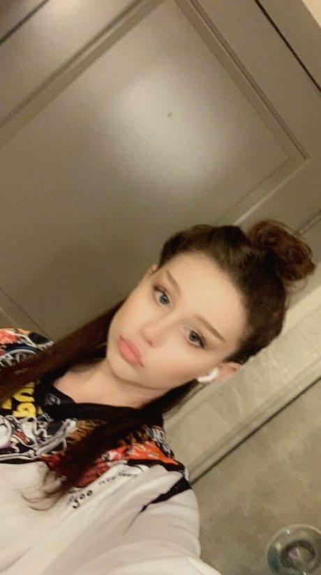 小柄で痩せたOnlyFans セックス 写真