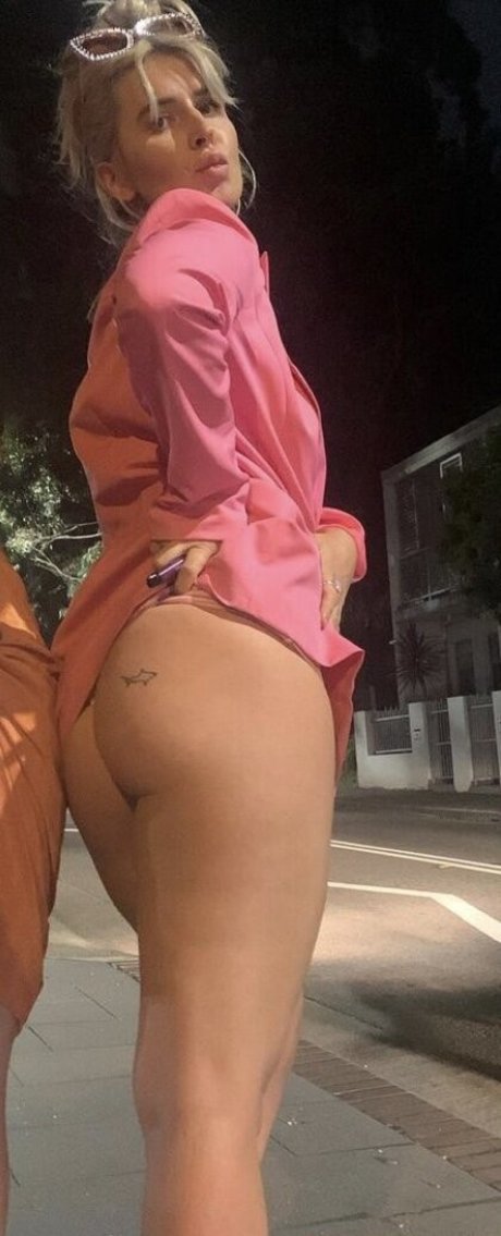 Bella Johnston ホットなモデル 写真