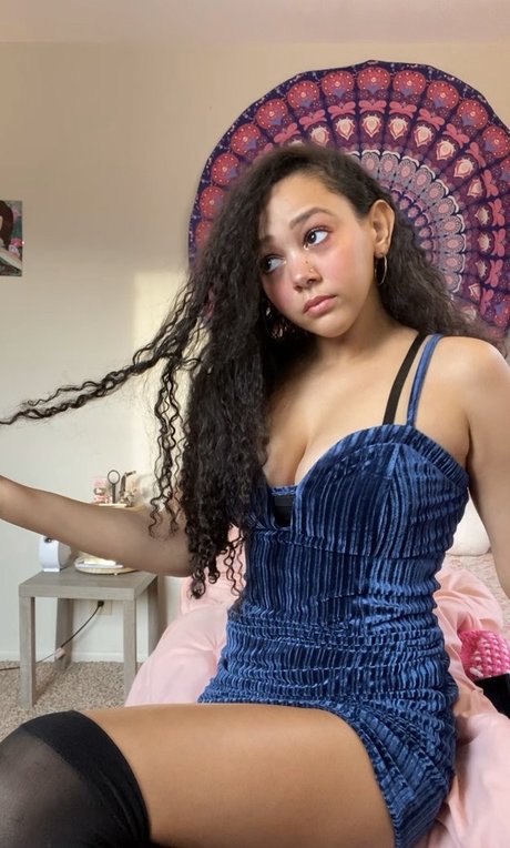 ASMR Aspen 独占スター 写真