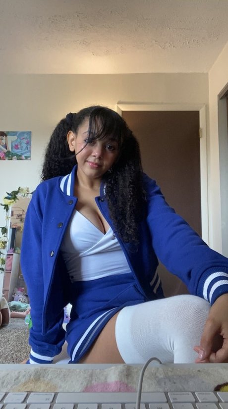 ASMR Aspen ポルノモデル 画像