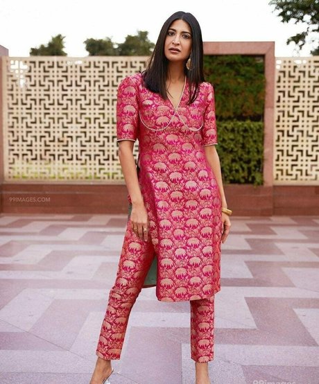 スターティーンオンリーファンズ アート裸 ギャラリー