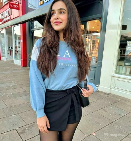 Ankitta Sharma 独占モデル アーカイブ