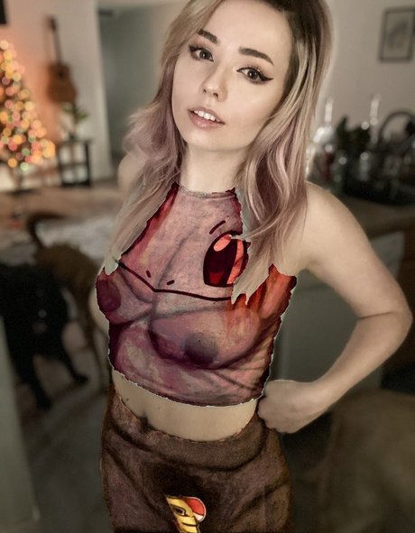 セクシーなブロンドのOnlyFans アダルト 写真