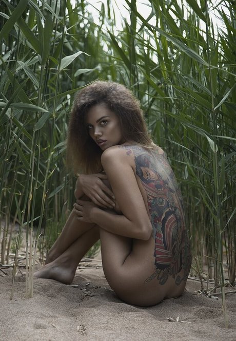 Ksenia Koks アートポルノスター 写真