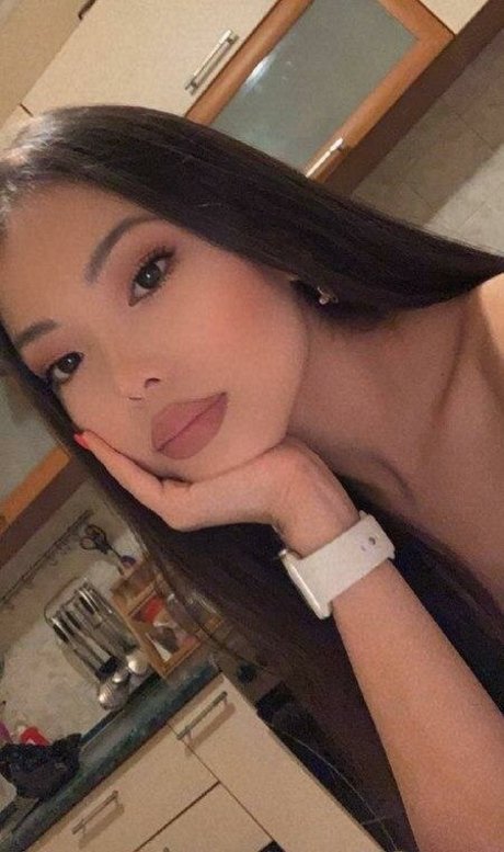 Arya Ivy 美しいスター 画像