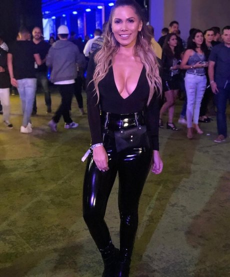 妻のマンコOnlyFans 美しいポルノ ギャラリー