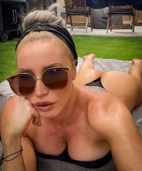 濃厚なラテン系熟女OnlyFans 無料 画像