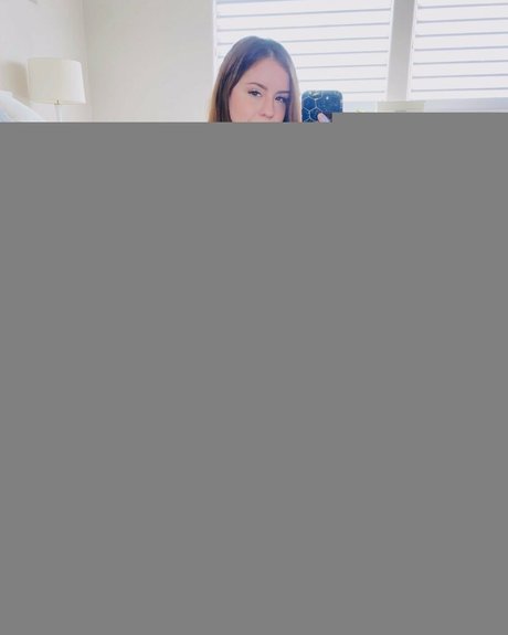 Niniskya セクシーなスター 写真