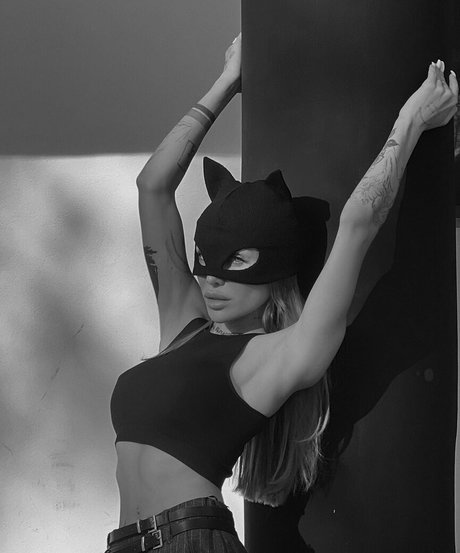 Sofa Segar 完璧なモデル 写真