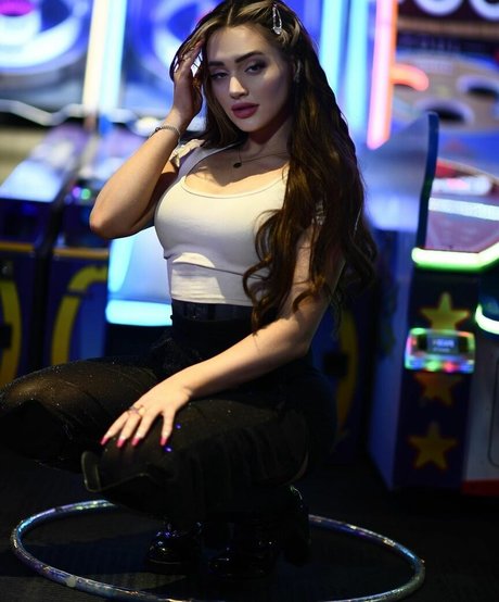 maeisbaee アートモデル 写真