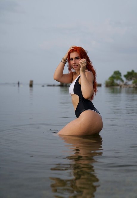 肉厚マンコOnlyFans セクシー 写真