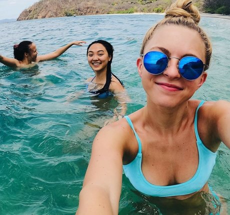 Aurora Straus ホットなモデル 画像