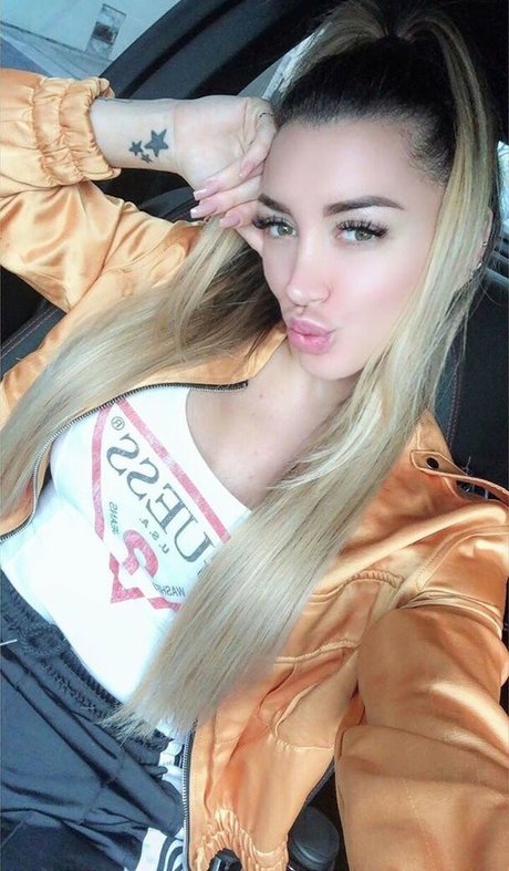 Florcitachina セックスポルノスター 写真