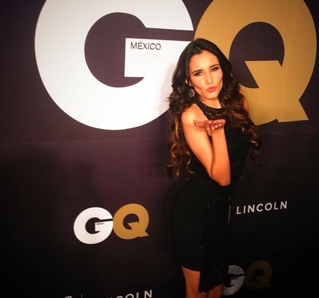 小人エボニーOnlyFans セクシーヌード 写真