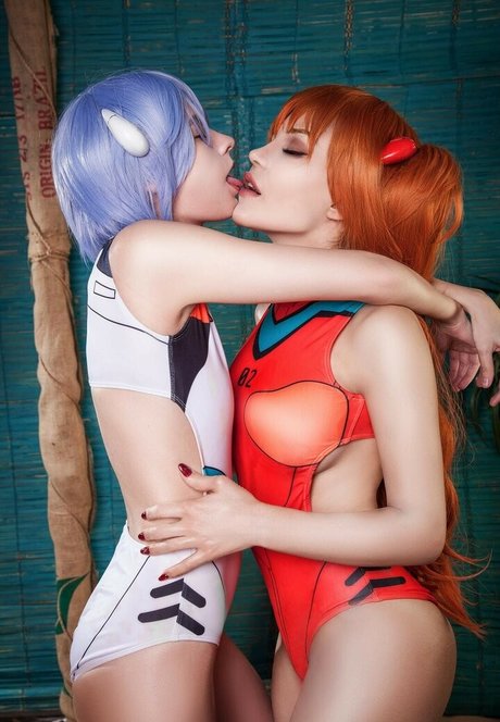 Aleksis Hitc 完璧なポルノスター アーカイブ