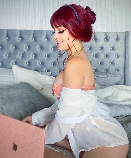 Roxana Tejada profile image