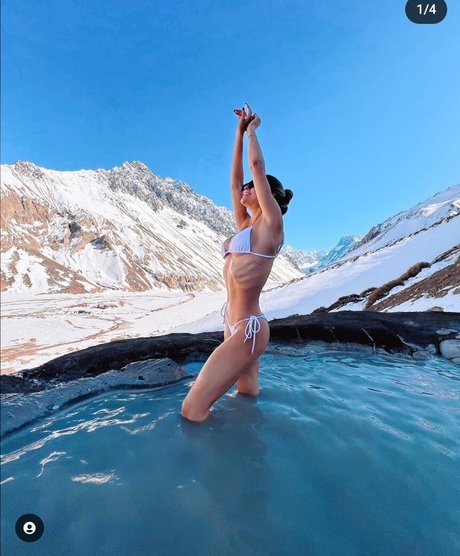 Yasmin Castilho スター ヌード アーカイブ