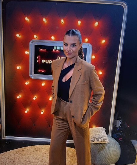 Laura Wontorra ポルノスター 素敵 画像