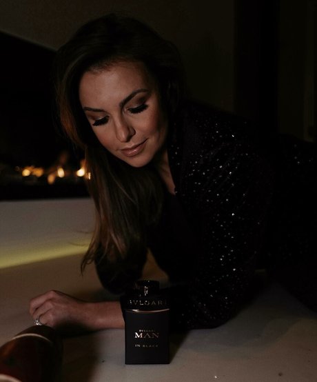 Laura Wontorra xxx女優 写真