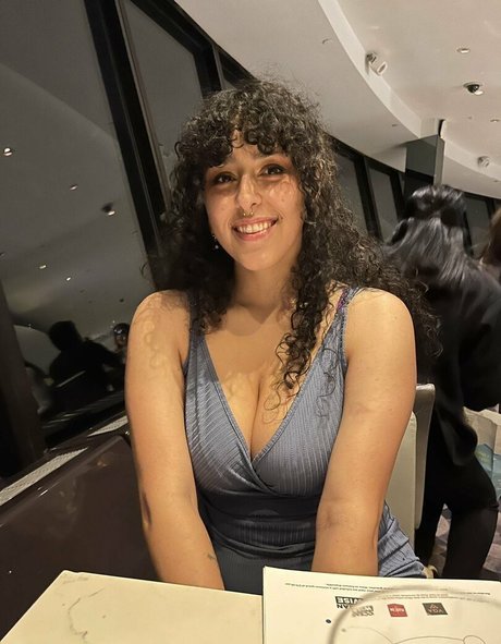 Lexi SmolBirdnsfw ポルノスター アダルト 画像