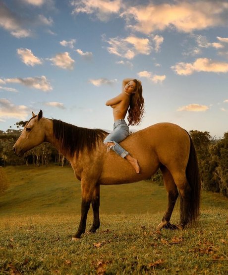 Nagela Barros ヌードのポルノスター 画像