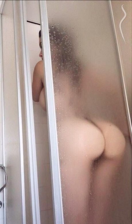 スムーズなOnlyFans 美しい裸 画像