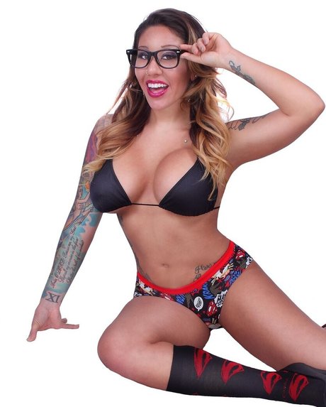 Lexi Layne 完璧な女優 写真