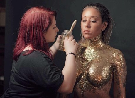 Lexi Layne ポルノスター 美しい 画像