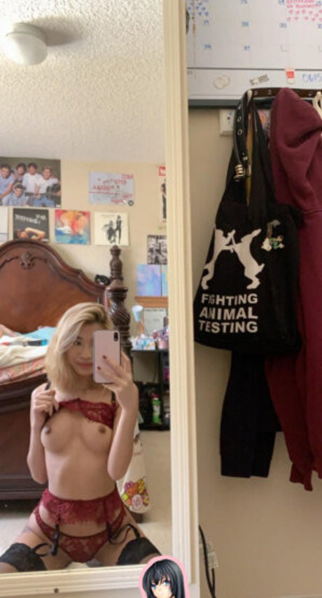 Sanrioslutt ポルノスター 無料 写真