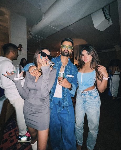 Unnati Patwa ポルノスター セクシー ギャラリー