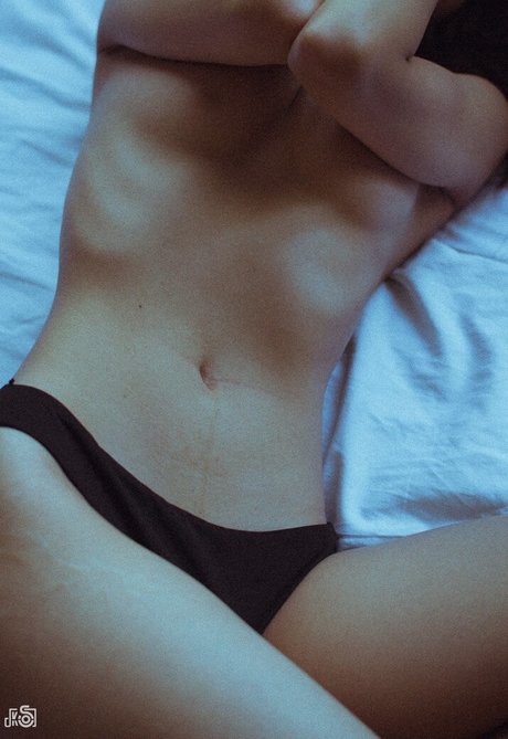 aerukomiao アダルトモデル ギャラリー