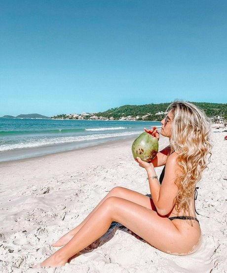 LuisaOdonto ヌード女優 画像