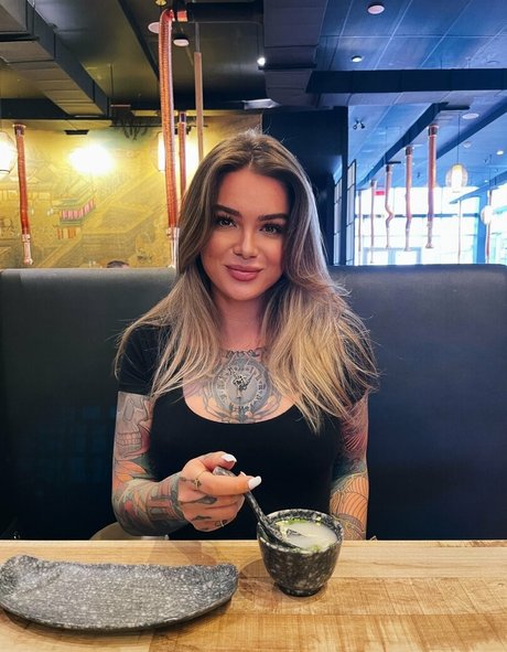 BBW ファック OnlyFans アートヌード 写真