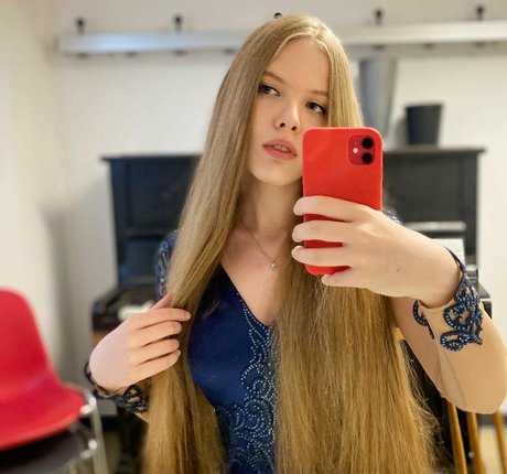 Eva Gevorgyan セクシーなポルノスター 写真