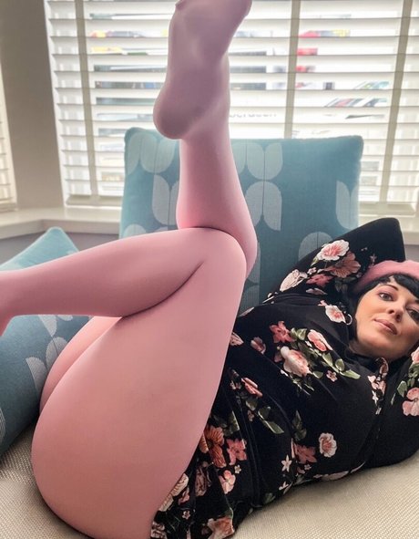 loveitwithlynsey 女優 ギャラリー