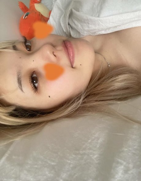 baby jeyy 裸のポルノスター 画像