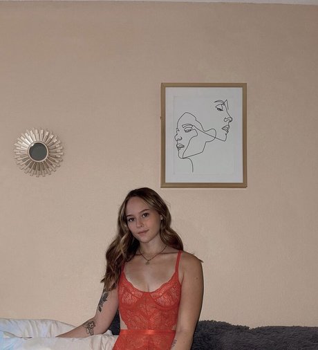 Ella Hascall セックスポルノスター ギャラリー